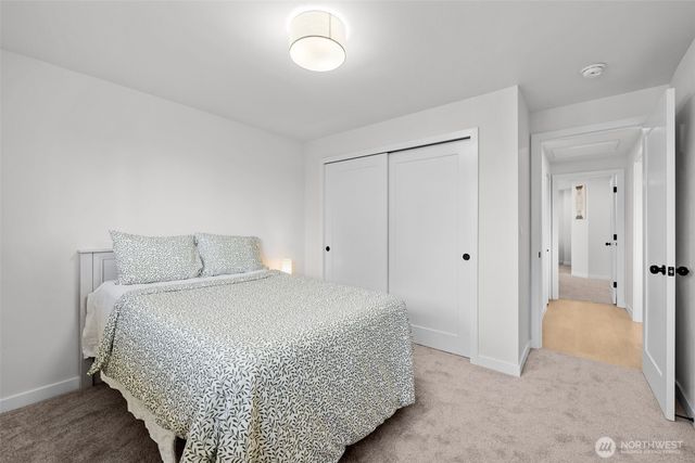 28433 Old Military Road S, Federal Way, WA 98003