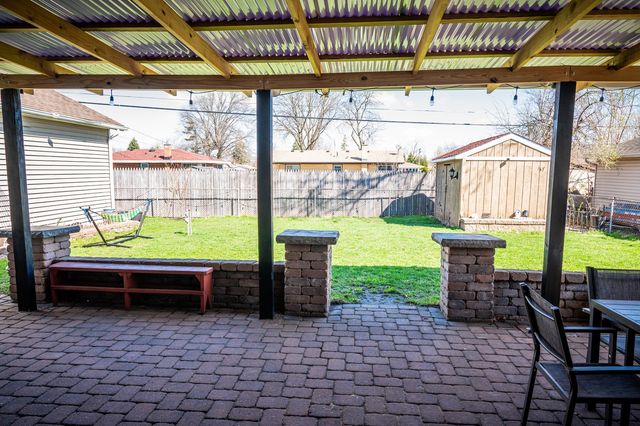 340 E Drake Avenue, Addison, IL 60101