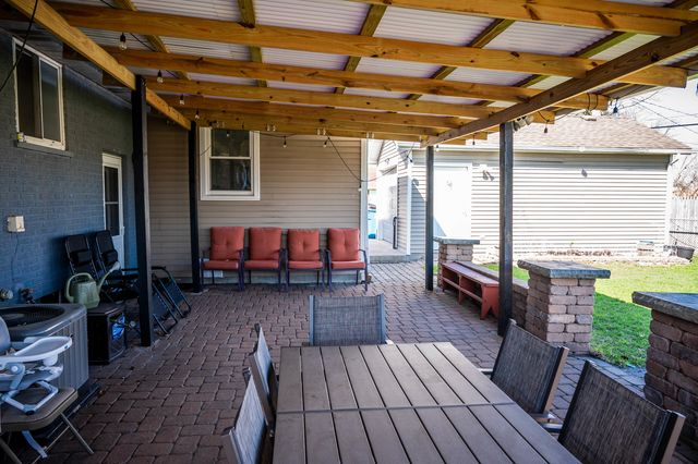 340 E Drake Avenue, Addison, IL 60101