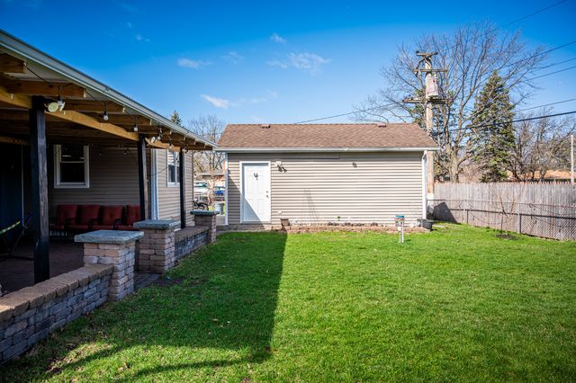 340 E Drake Avenue, Addison, IL 60101