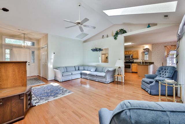 3182 River Bluff Ln., Little River, SC 29566