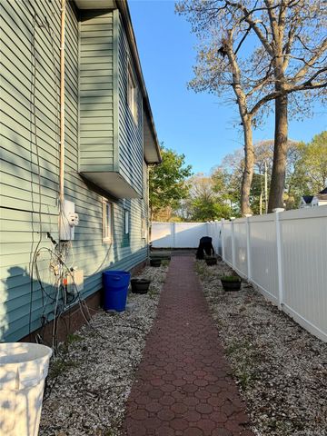 72 E Lake Terrace, Lake Ronkonkoma, NY 11779