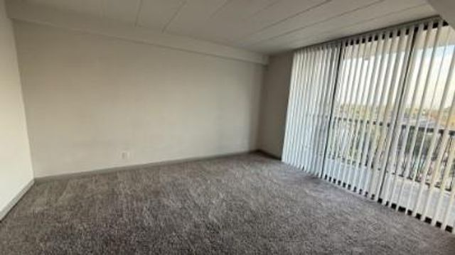 5400 Memorial Drive 710, Houston, TX 77007