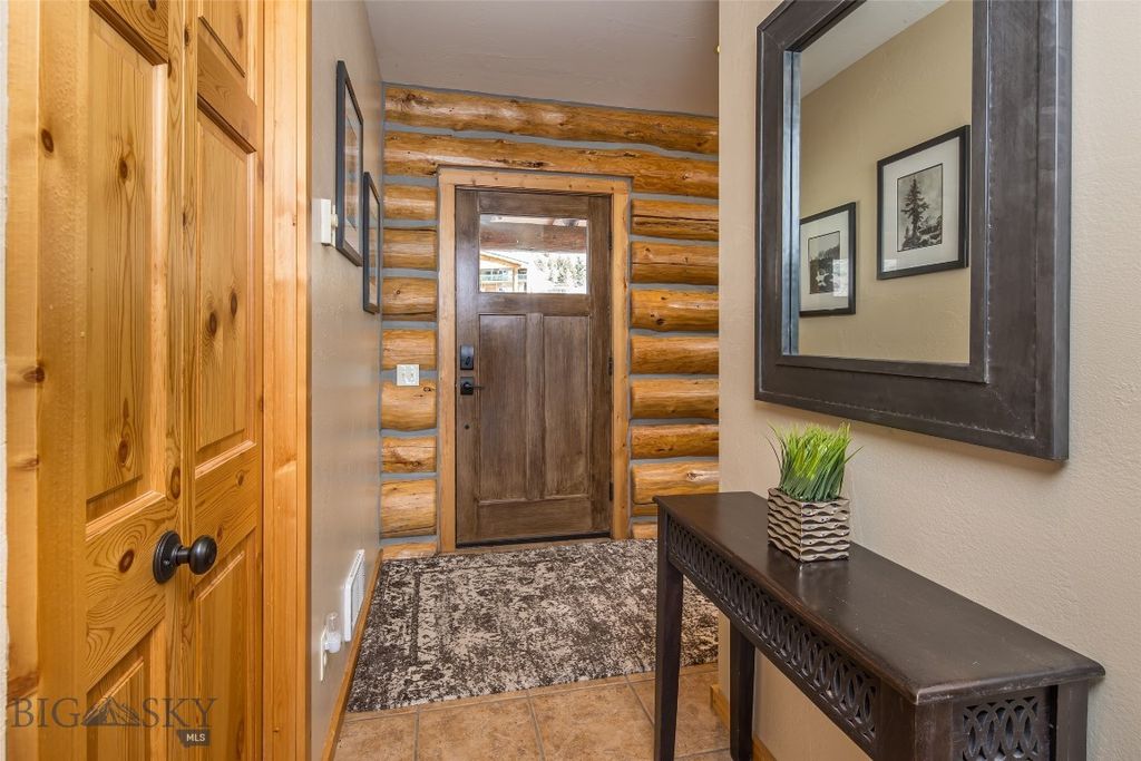 70 Lake Shore Drive 3, West Yellowstone, MT 59758 photo 4