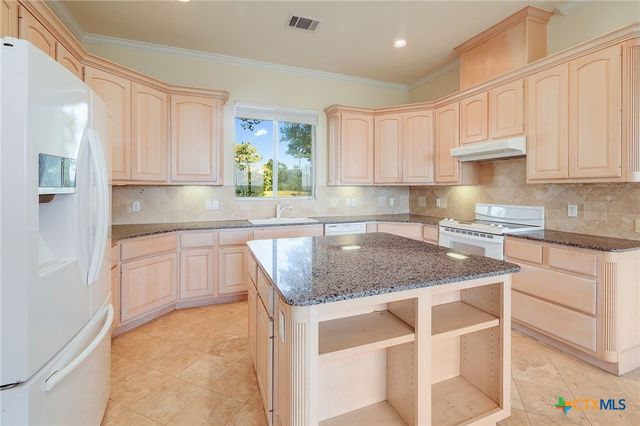 15121 Honeycomb Hollow, Leander, TX 78641