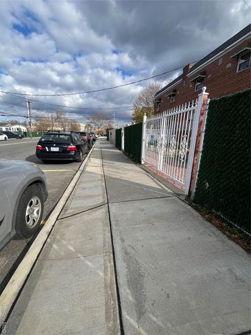 2866 Dewey Avenue, Bronx, NY 10465