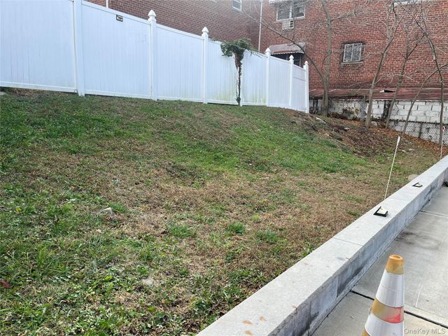 2866 Dewey Avenue, Bronx, NY 10465