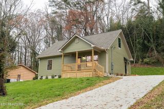 5207 Daphne Drive, Knoxville, TN 37914