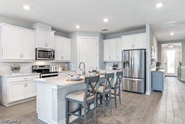 18166 LAGOON REACH LN, North Fort Myers, FL 33917