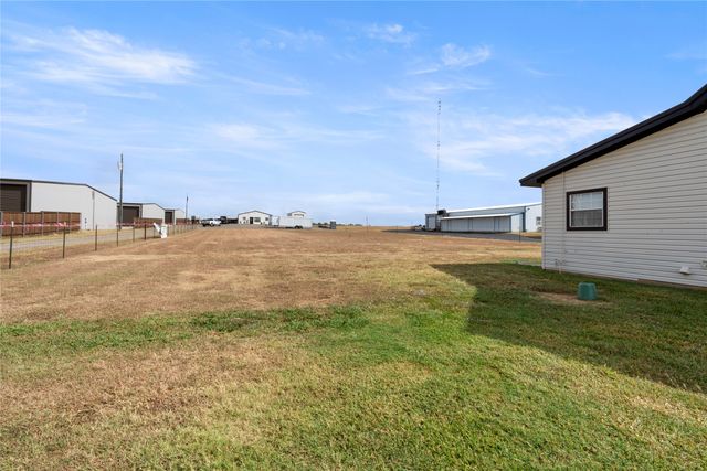 5528 Fm 933, Whitney, TX 76692