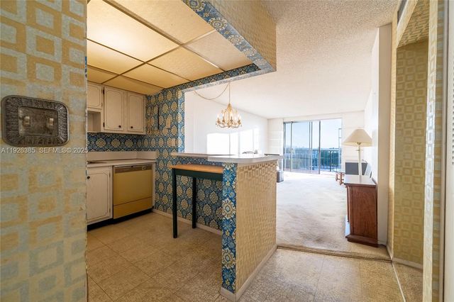 1465 NE 123rd St PH9, North Miami, FL 33161