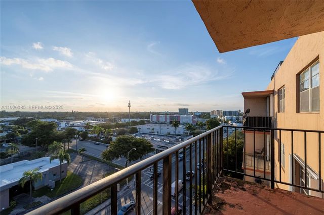 1465 NE 123rd St PH9, North Miami, FL 33161