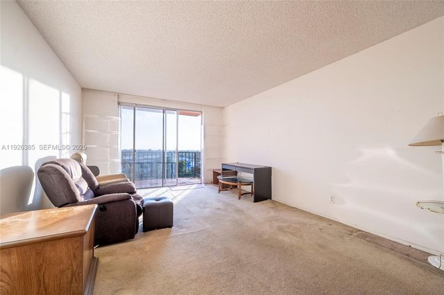 1465 NE 123rd St PH9, North Miami, FL 33161