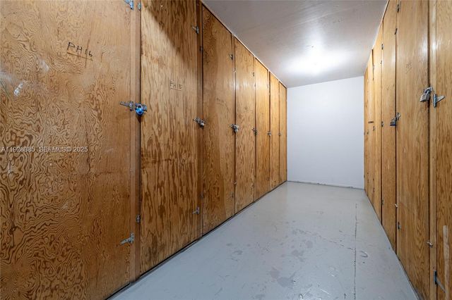 1465 NE 123rd St PH9, North Miami, FL 33161