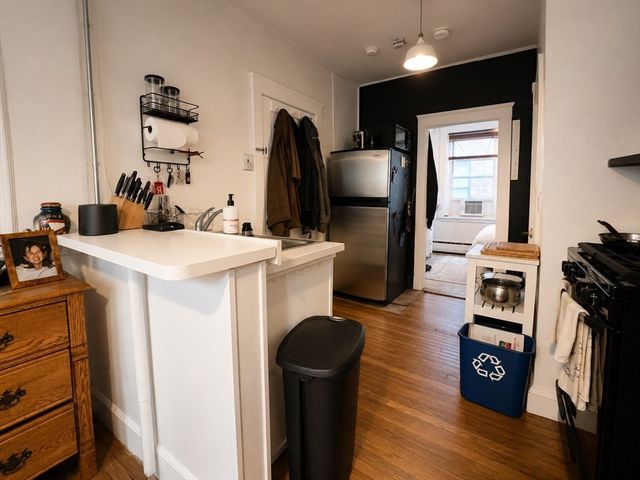 37 Garden St 2, Boston, MA 02114