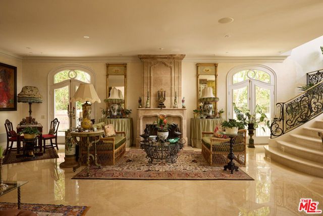 215 23rd Street, Santa Monica, CA 90402