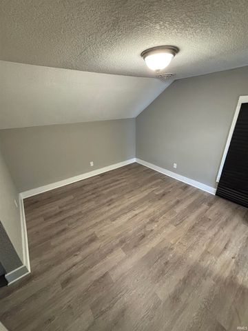 708 E Jefferson Boulevard B, Fort Wayne, IN 46802