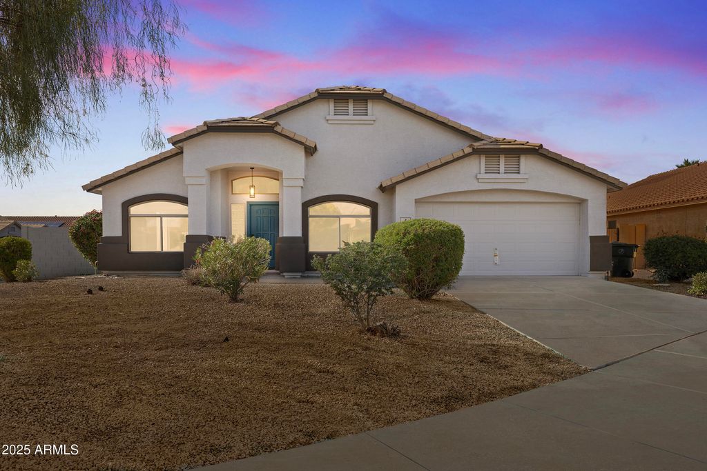 4 N 163RD Lane, Goodyear, AZ 85338