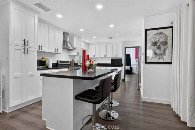 1834 Hillary Court, Simi Valley, CA 93065