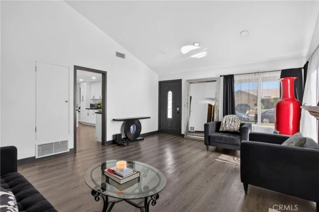 1834 Hillary Court, Simi Valley, CA 93065