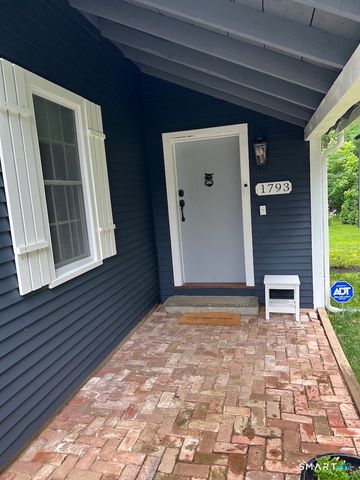 1793 Ridge Road, North Haven, CT 06473