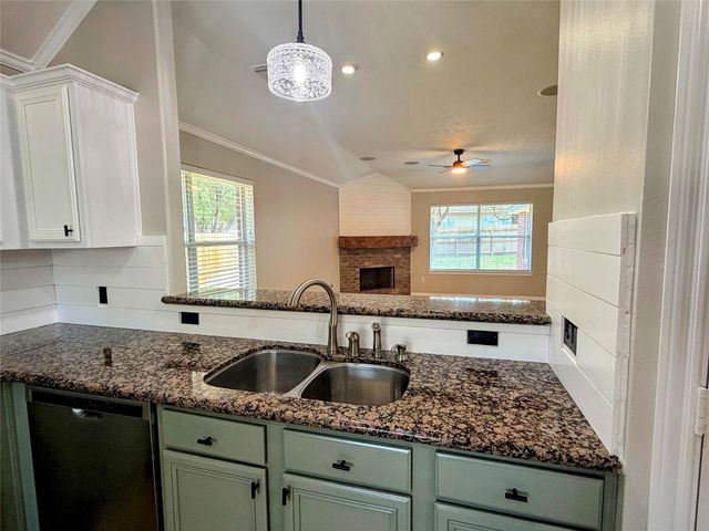 21742 Winsome Rose Court, Cypress, TX 77433