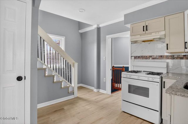 191 Fillmore Avenue, Niskayuna, NY 12304