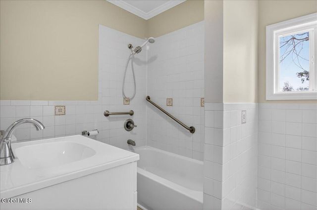 191 Fillmore Avenue, Niskayuna, NY 12304