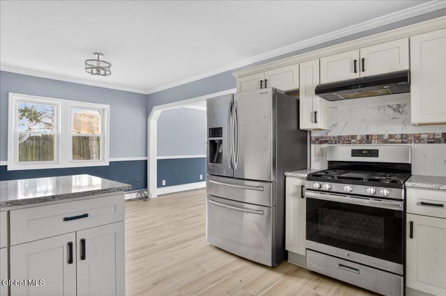 191 Fillmore Avenue, Niskayuna, NY 12304