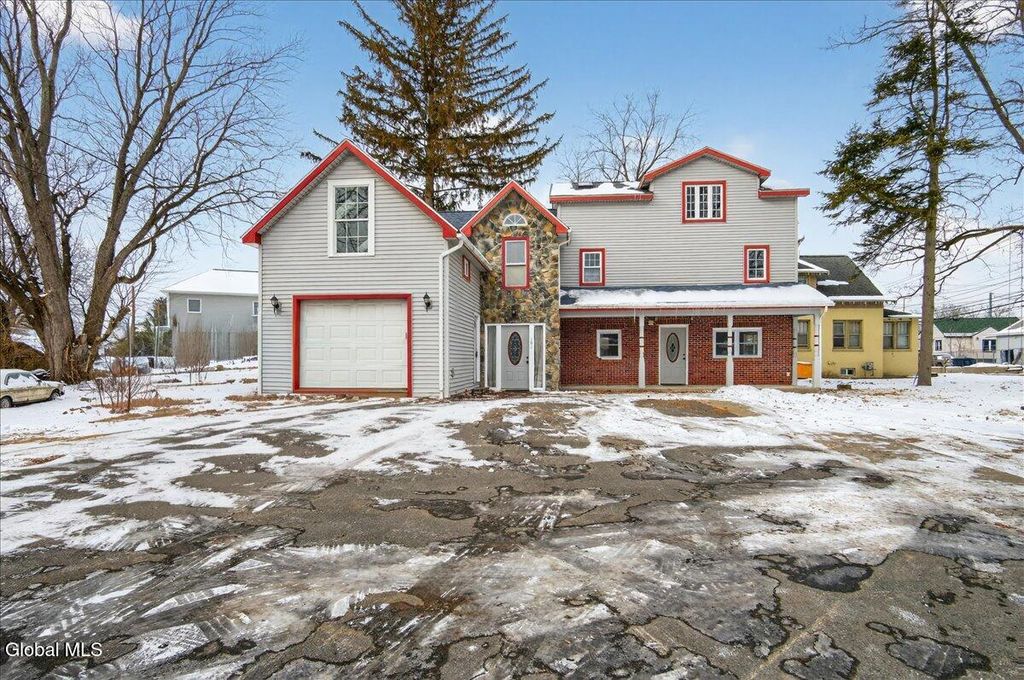 191 Fillmore Avenue, Niskayuna, NY 12304