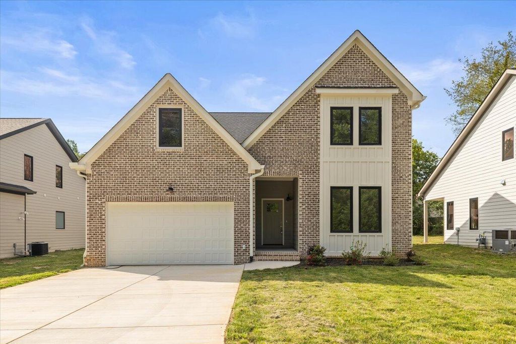 10549 E E Brainerd Road, Apison, TN 37302