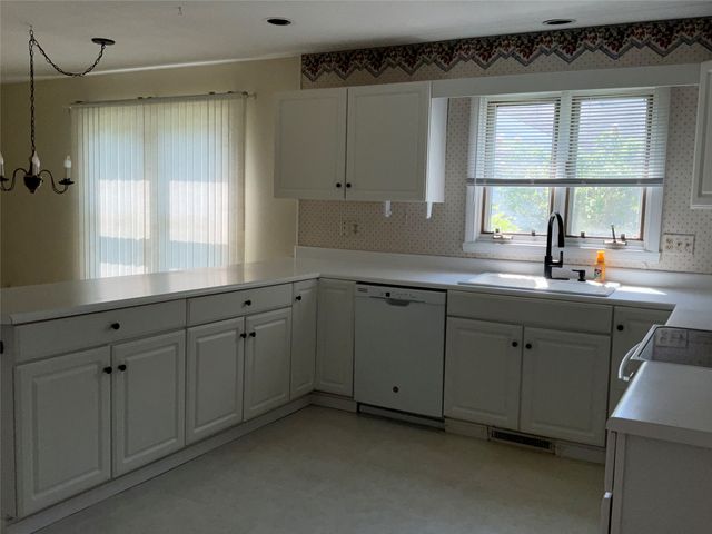 3611 BELLAIRE Drive, Erie, PA 16506