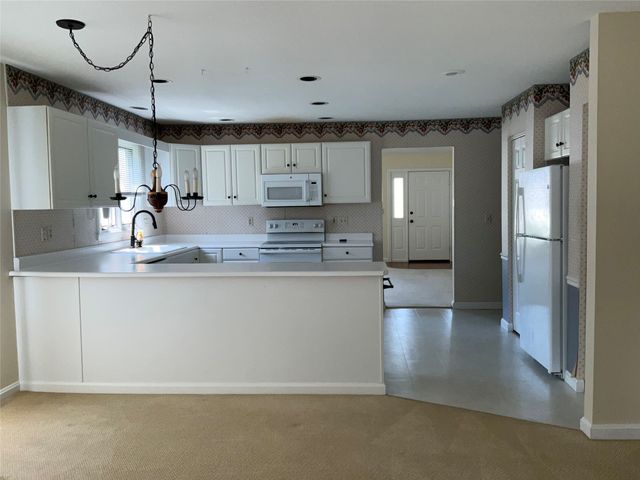 3611 BELLAIRE Drive, Erie, PA 16506