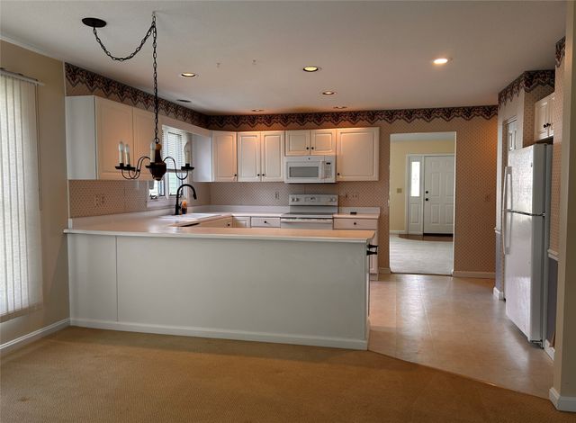 3611 BELLAIRE Drive, Erie, PA 16506