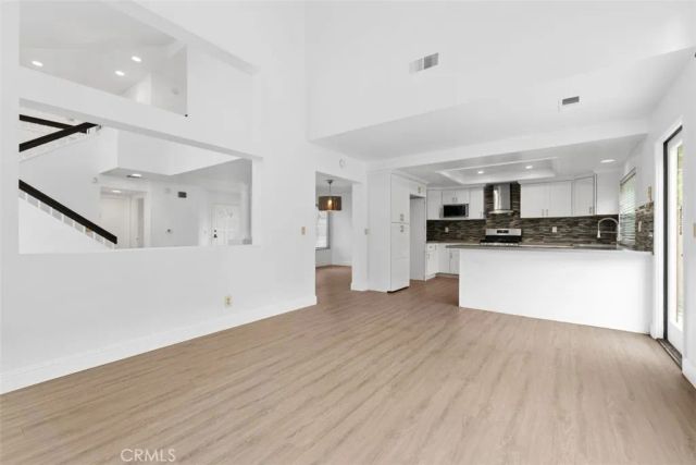 1 Damara, Irvine, CA 92614