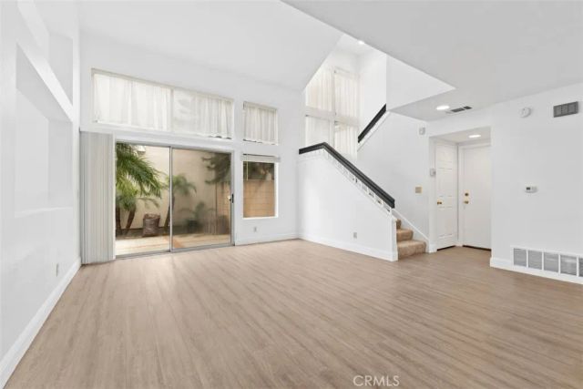 1 Damara, Irvine, CA 92614