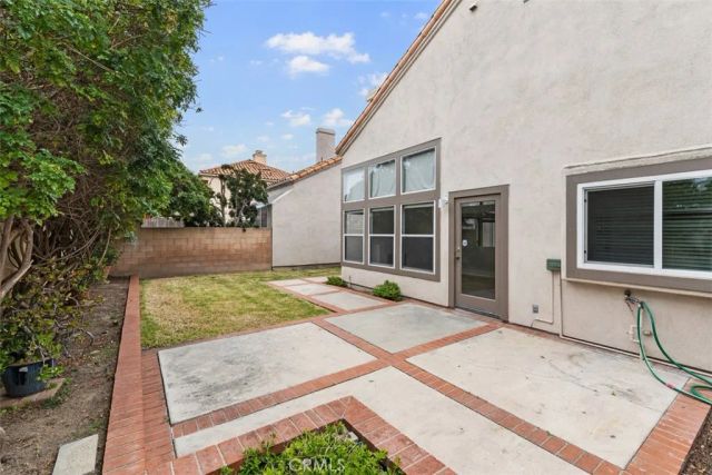 1 Damara, Irvine, CA 92614