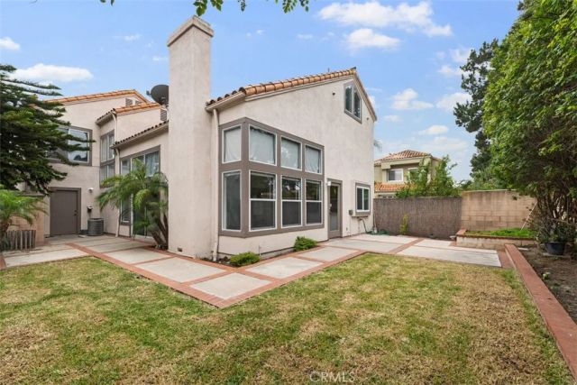 1 Damara, Irvine, CA 92614