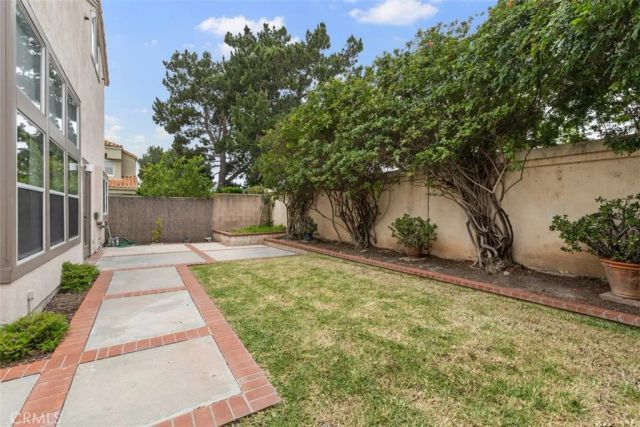 1 Damara, Irvine, CA 92614