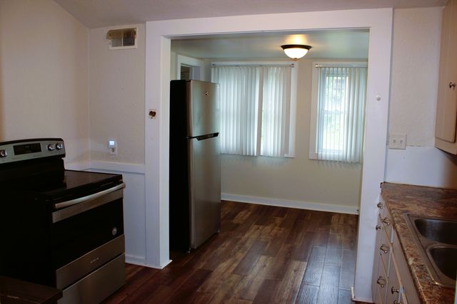 134 S Jefferson Street, Lockport, IL 60441