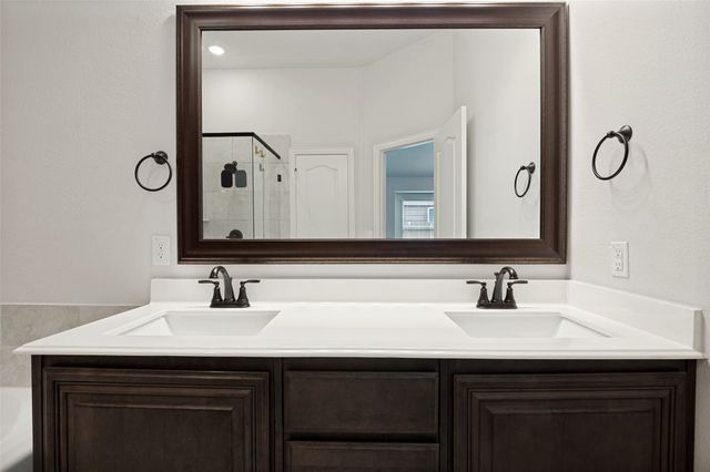 126 Martinique Drive, Lancaster, TX 75146