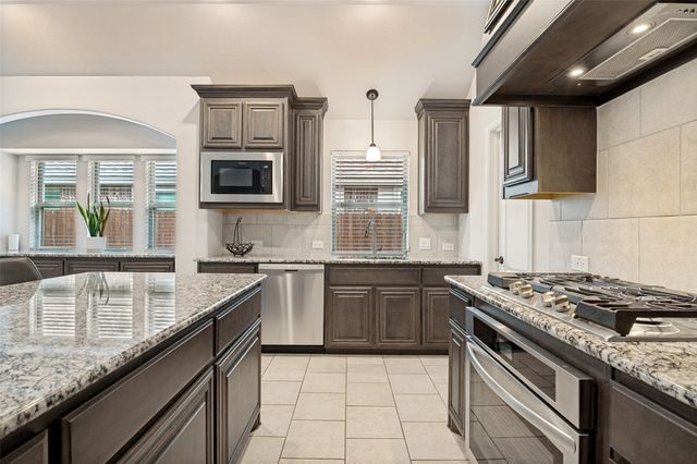 126 Martinique Drive, Lancaster, TX 75146