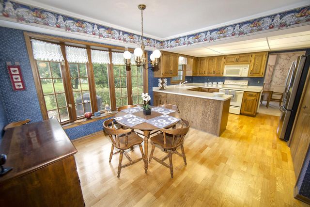 5676 Garland LANE, Greendale, WI 53129