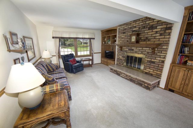 5676 Garland LANE, Greendale, WI 53129