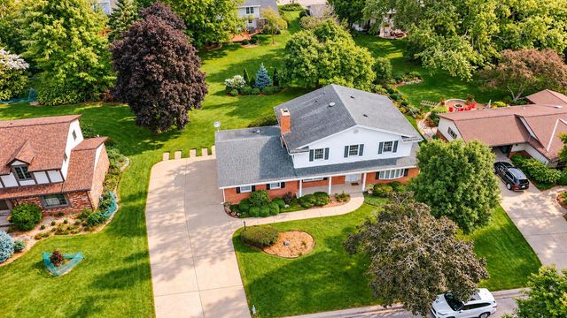 5676 Garland LANE, Greendale, WI 53129