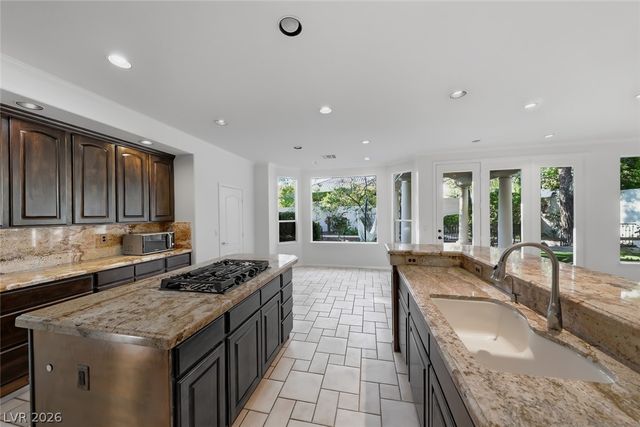 8821 MONTAGNA Drive, Las Vegas, NV 89134