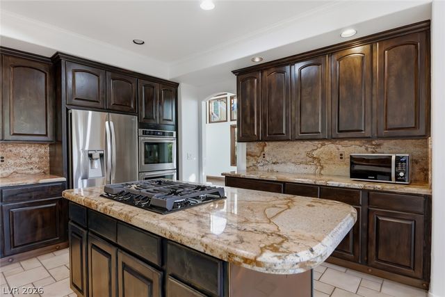 8821 MONTAGNA Drive, Las Vegas, NV 89134