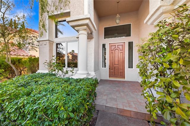 8821 MONTAGNA Drive, Las Vegas, NV 89134