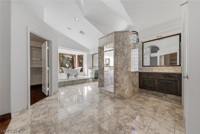 8821 MONTAGNA Drive, Las Vegas, NV 89134