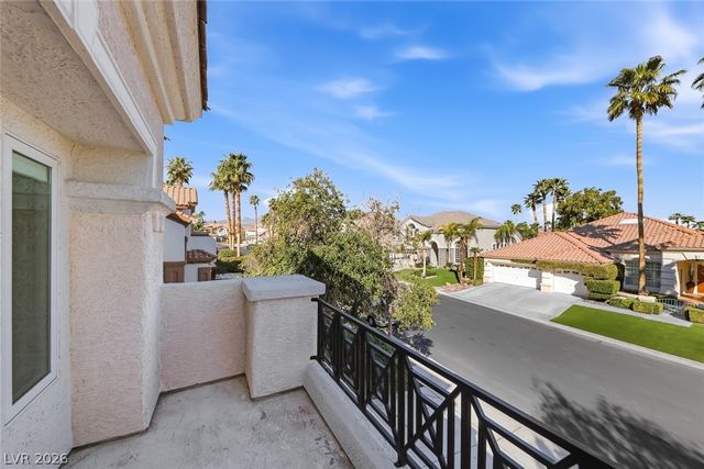 8821 MONTAGNA Drive, Las Vegas, NV 89134